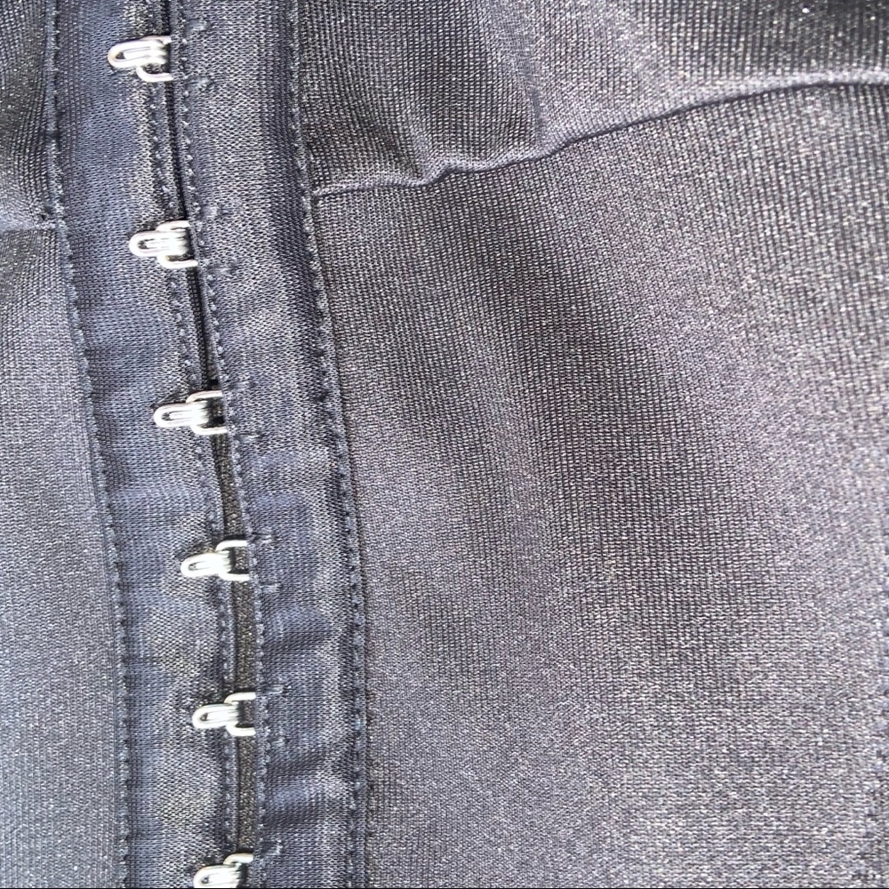Top - Picture 2 of 4